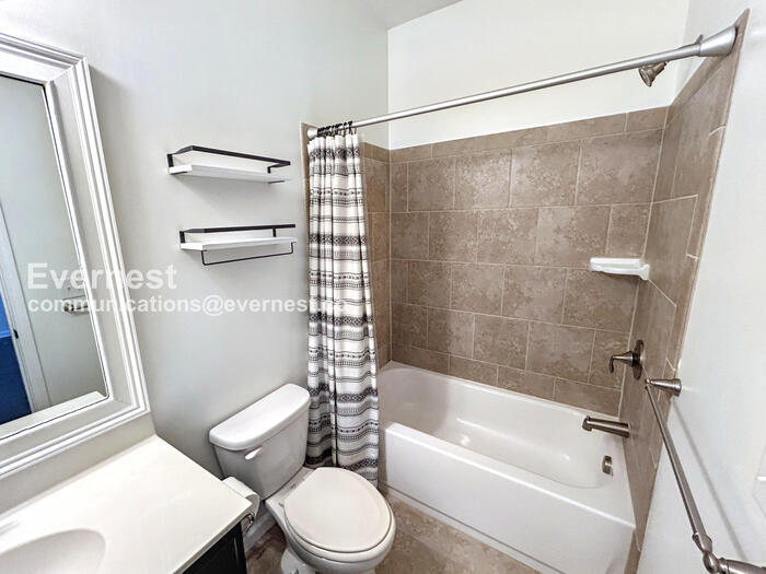 Building Photo - 951 Opelousas Way