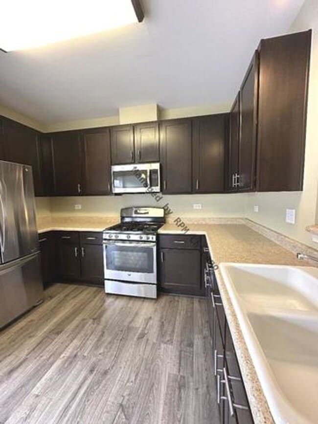Building Photo - 649 Cary Woods Cir