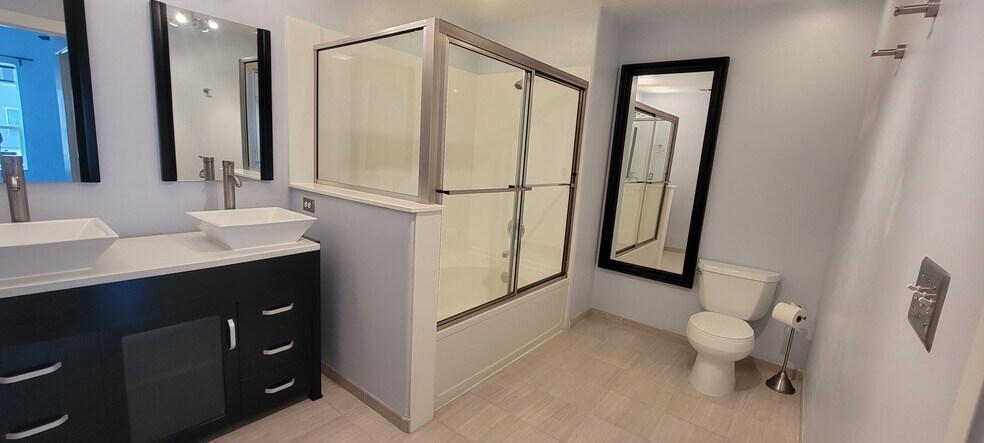 Building Photo - 4276 S Main St