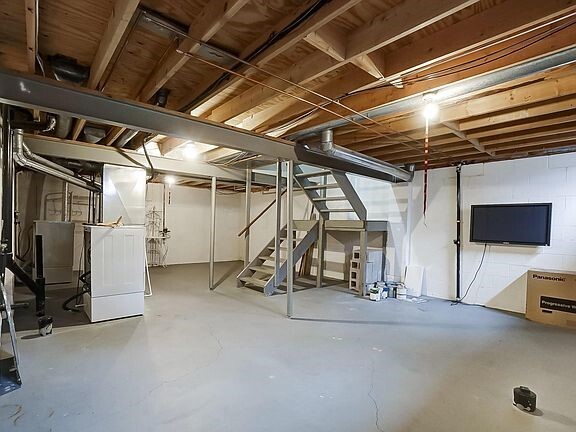 Building Photo - 7745 Stoneford Dr
