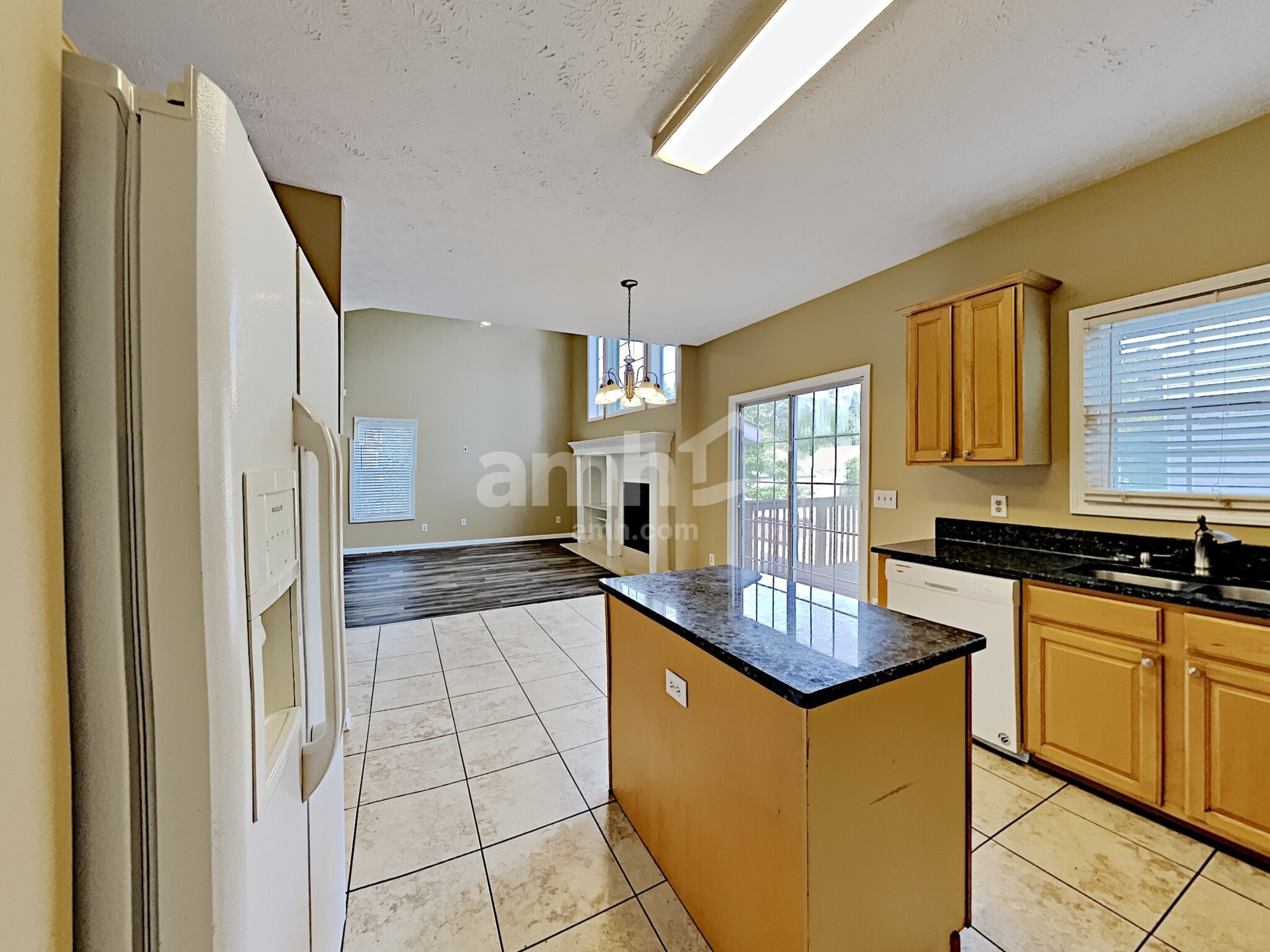 Building Photo - 1454 Chamirey Dr SW