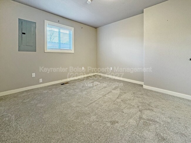 Building Photo - 10331 Utahna Rd