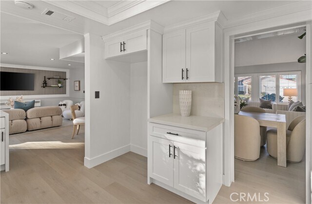 Building Photo - 9882 Kings Canyon Dr