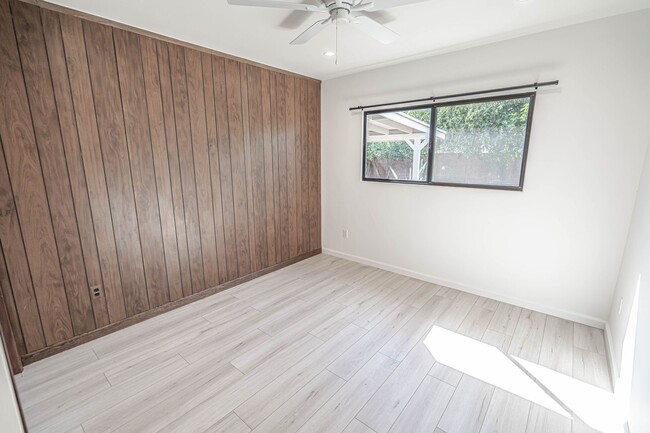 Building Photo - COMING SOON! Canoga Park 4-Bedroom Home fo...