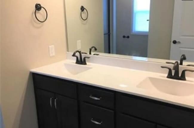 Building Photo - 1518 Greyrock Ln