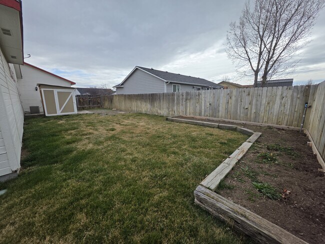 Building Photo - 1415 Chelsey Cir