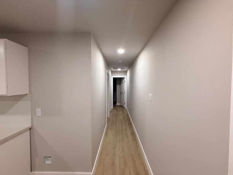 Building Photo - 1519 McKee St