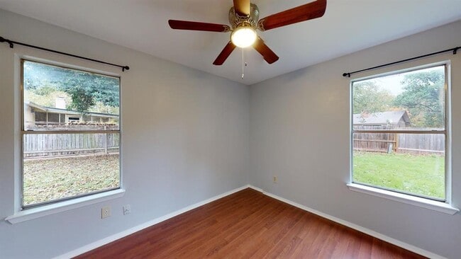Building Photo - 7611 Lunar Dr