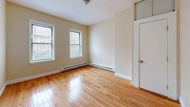 Building Photo - 249 Washington St