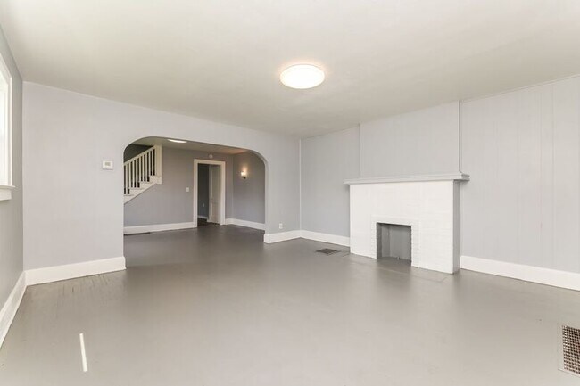 Building Photo - 1501/1503 Clifton Ave