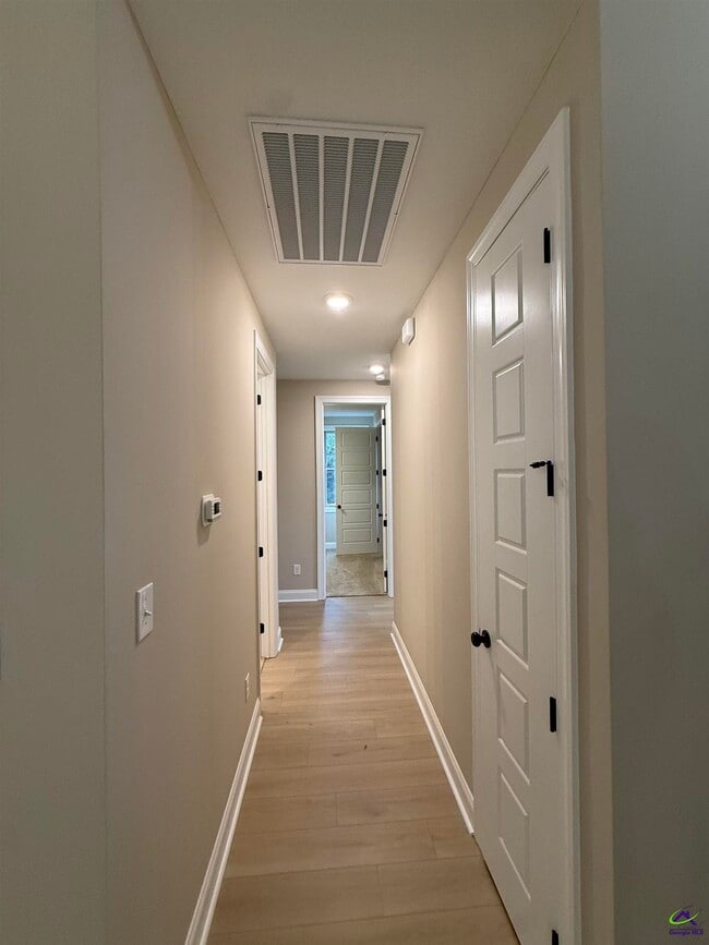 Building Photo - 414 Colt Ct