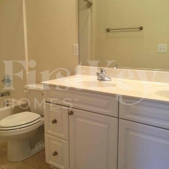 Building Photo - 4192 Cypress Grove Ln