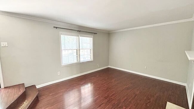 Building Photo - Rare Cross Creek 2 Bedroom-2.5 Bathroom Townhouse, Available NOW!