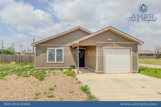 Primary Photo - 3 Bedroom Home Available!