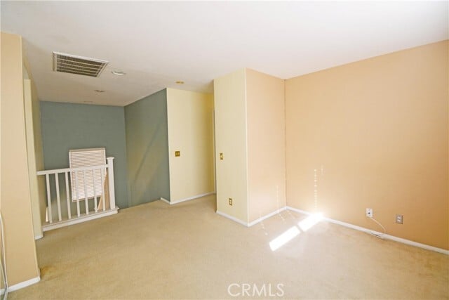 Building Photo - 323 Lydia Ln