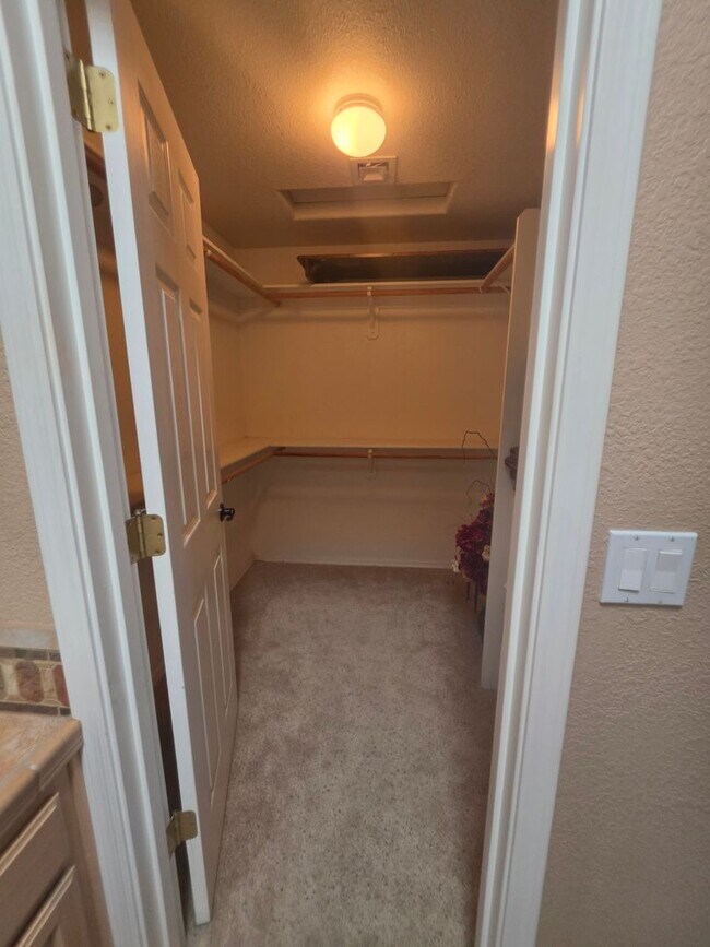 Building Photo - 2325 Palo Verde Blvd N