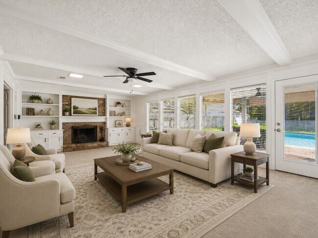 Building Photo - 15823 Pebble Bend Dr