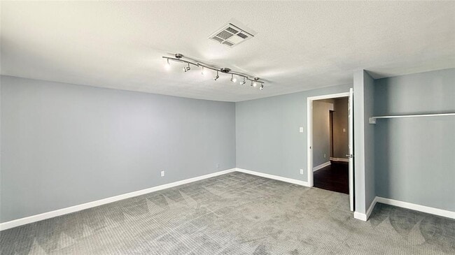 Building Photo - 350 Co Rd 201