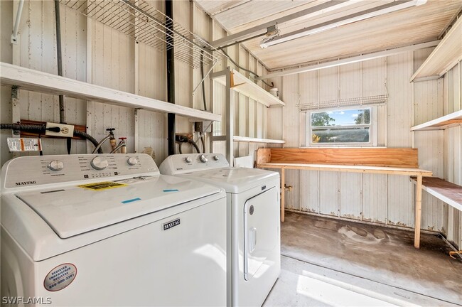 Building Photo - 40 Lemans Dr