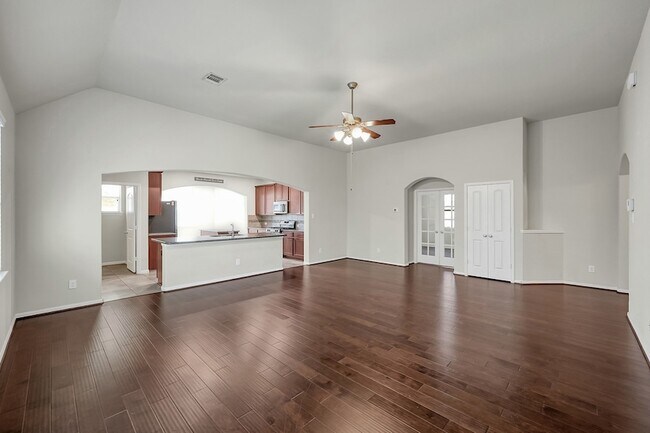 Building Photo - 30119 Saw Oaks Dr