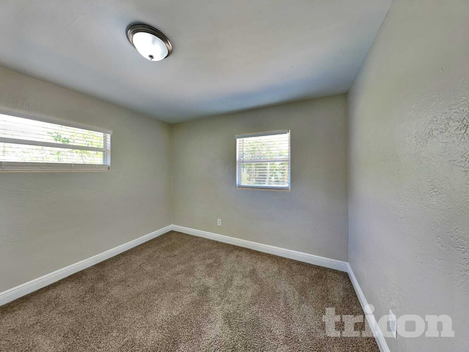 Building Photo - 808 Agnes Dr