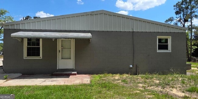 Building Photo - 4 E Main St