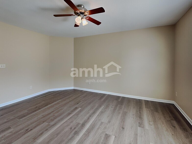 Building Photo - 3938 Winding Path Dr