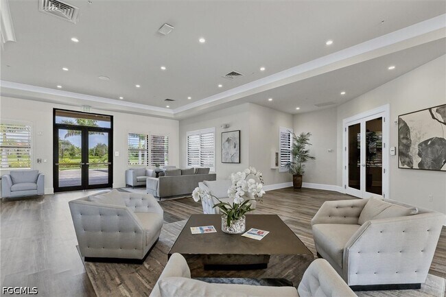 Building Photo - 14510 Cantabria Dr