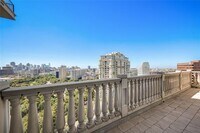 Building Photo - 3505 Turtle Creek Blvd