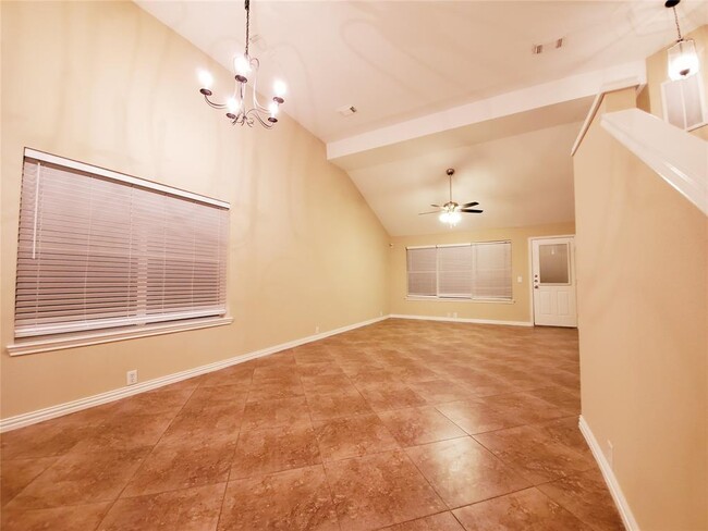 Building Photo - 10630 Sugar Trace Dr