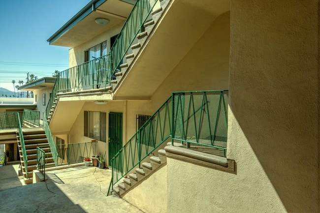 Primary Photo - Grandview Apartments
