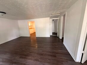 Building Photo - 3206 S Temple Ave