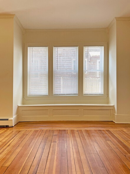 Window Seat / refinished hardwoods - 228 Doyle Ave