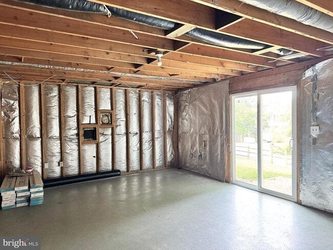 Building Photo - 3302 Aquia Dr