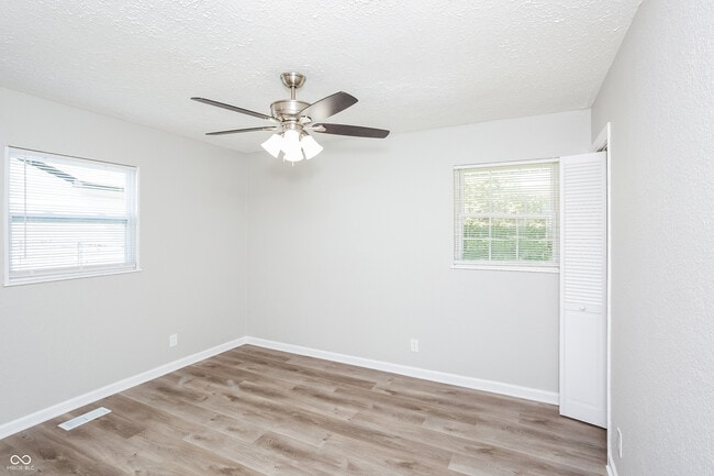 Building Photo - 9920 Montery Rd