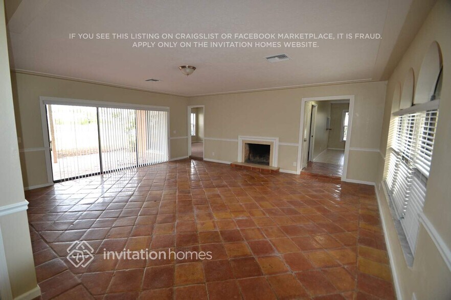 Building Photo - 4689 Palo Verde Dr