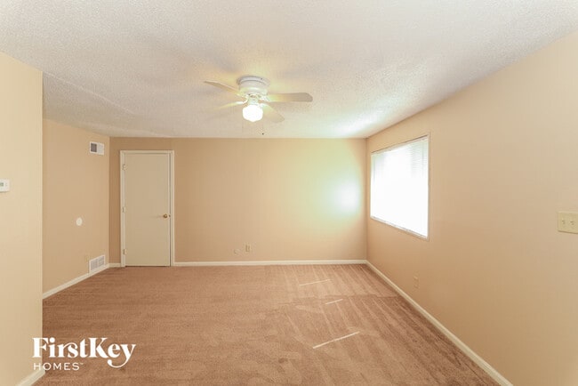 Building Photo - 1226 Wellsville Rd