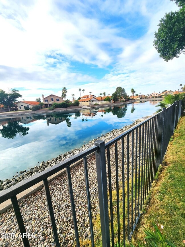 Building Photo - 7545 W Kerry Ln