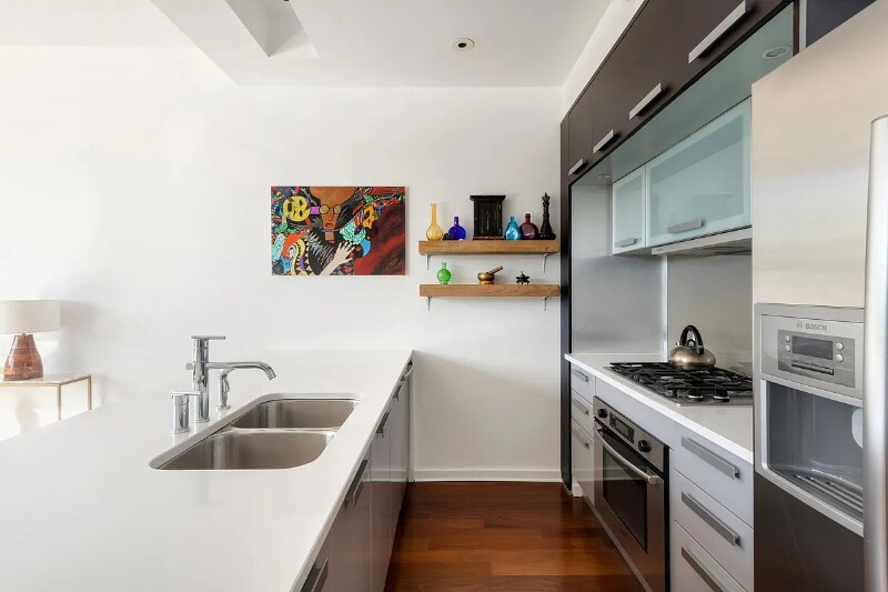 Primary Photo - 170 N 11th St