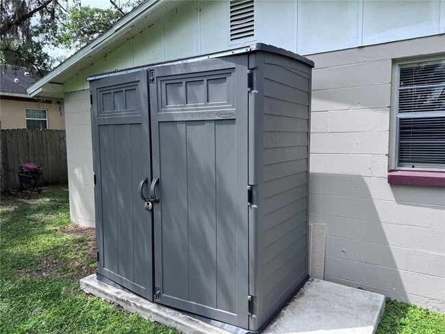 Building Photo - 514 Winham St