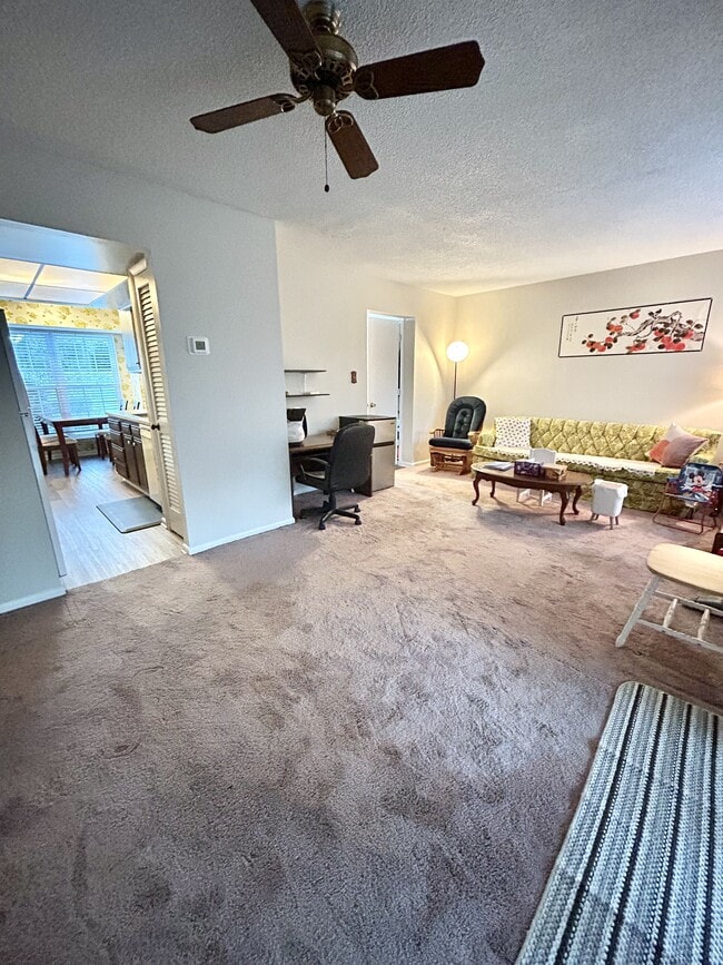 Building Photo - 3888 Chancery Ln