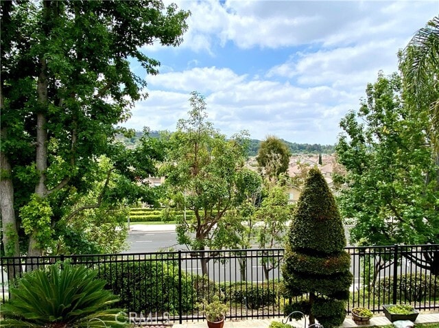 Building Photo - 16208 Peppertree Ln