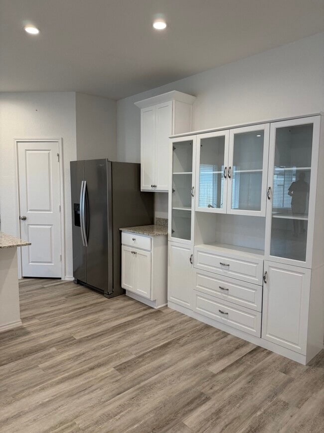 Building Photo - 31138 Delamere Turn Trial