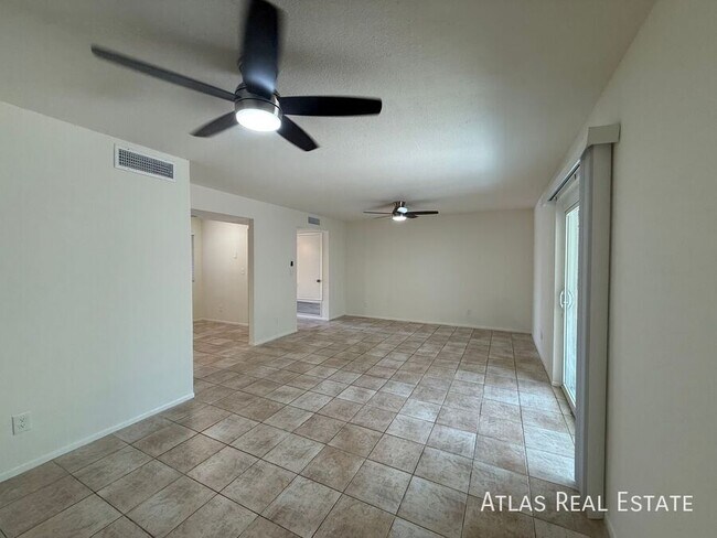Building Photo - 16733 E Ashbrook Dr