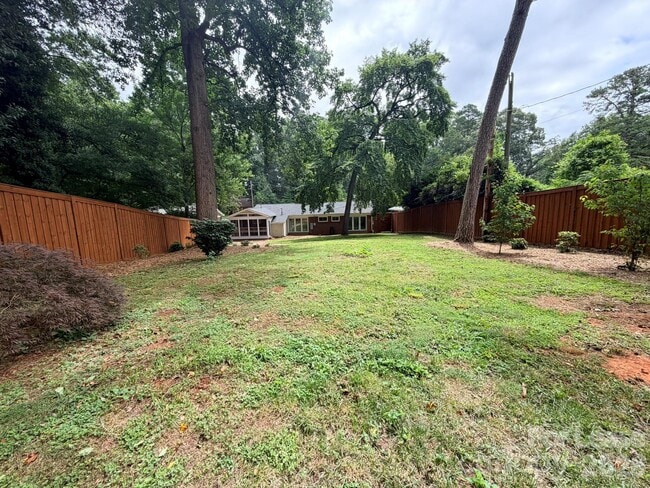 Building Photo - 3111 Airlie St
