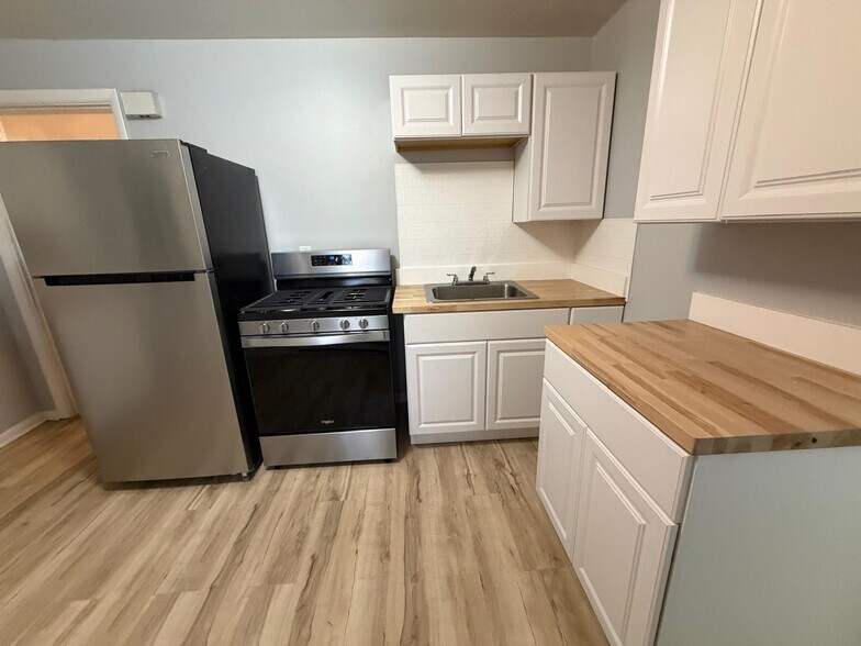 Building Photo - 20 Marvin Ave