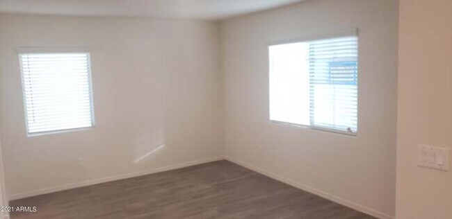 Building Photo - 1556 Demain Dr