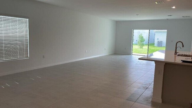 Building Photo - 5586 Tranquila Ln