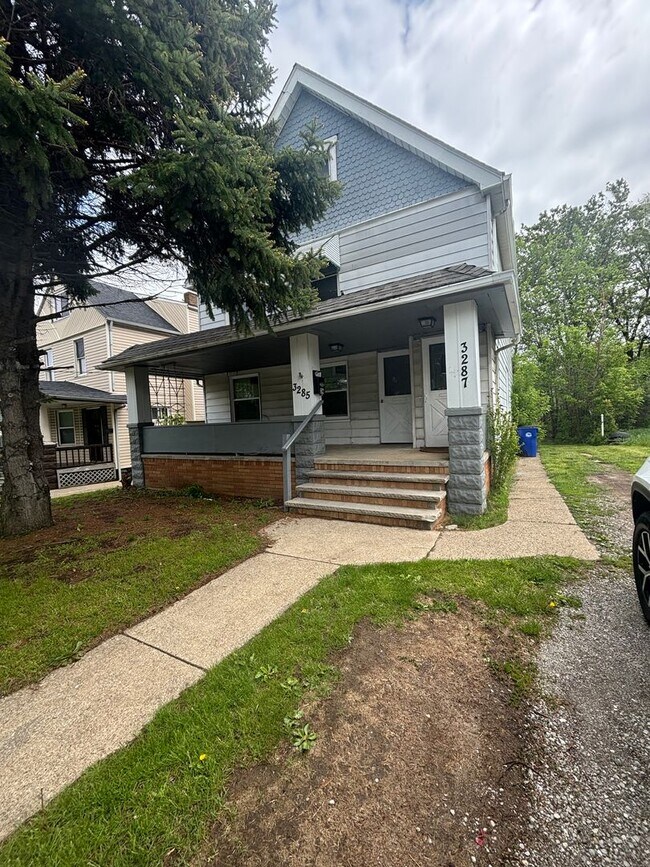 Building Photo - 86th,W.3285