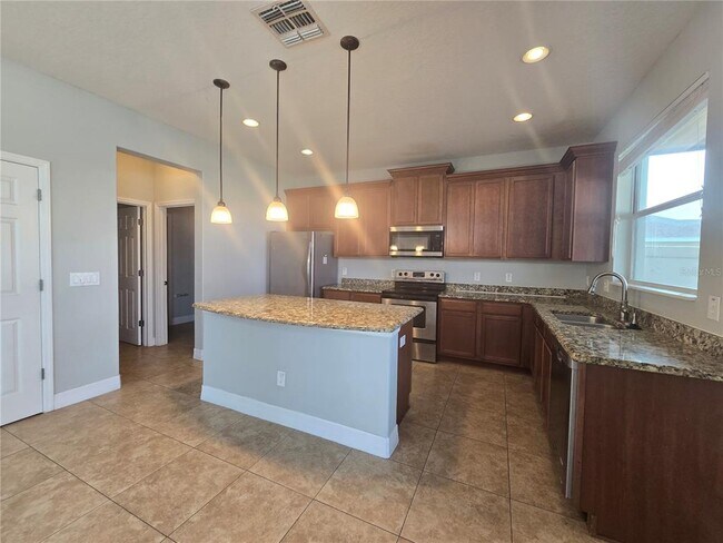 Building Photo - 2274 Geneva Dr